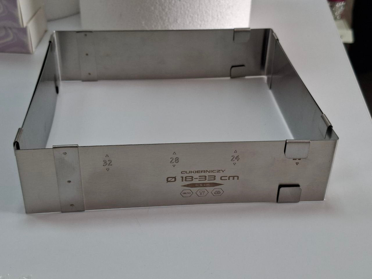 Forma regulowana D 18-33 cm H5 cm, stal 18/10